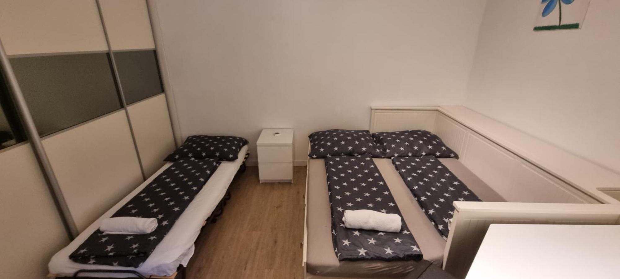 Huge Apartment Next To Train Station Close To The City Center Pressburg Exterior foto